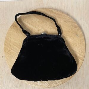 Vintage JR Black Velvet Crystal Lock Bag Built In Change Purse Evening Holiday